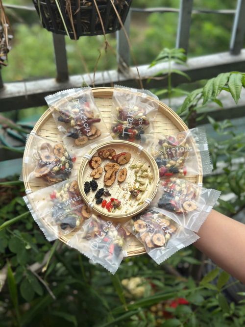 trà đông trùng hạ thảo 7 vị